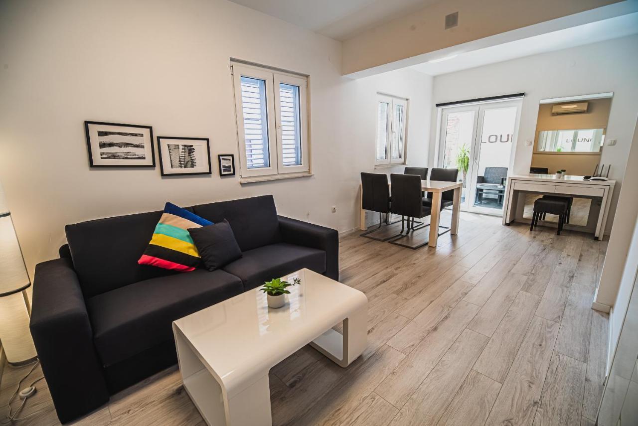 וודיצה Downtown Park Apartments With Balcony מראה חיצוני תמונה