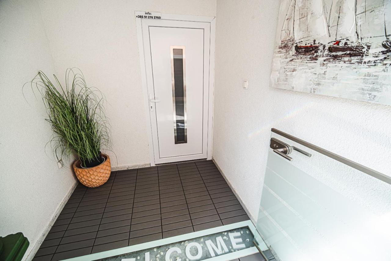 וודיצה Downtown Park Apartments With Balcony מראה חיצוני תמונה