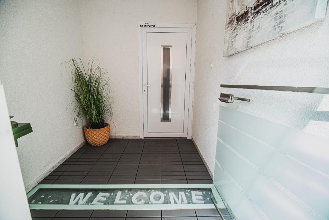 וודיצה Downtown Park Apartments With Balcony מראה חיצוני תמונה
