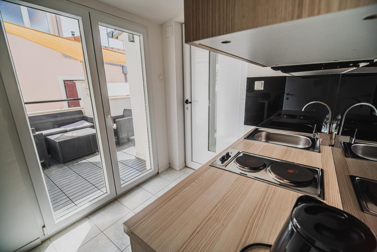 וודיצה Downtown Park Apartments With Balcony מראה חיצוני תמונה
