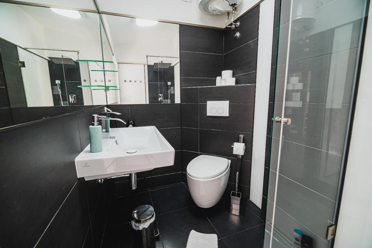 וודיצה Downtown Park Apartments With Balcony מראה חיצוני תמונה