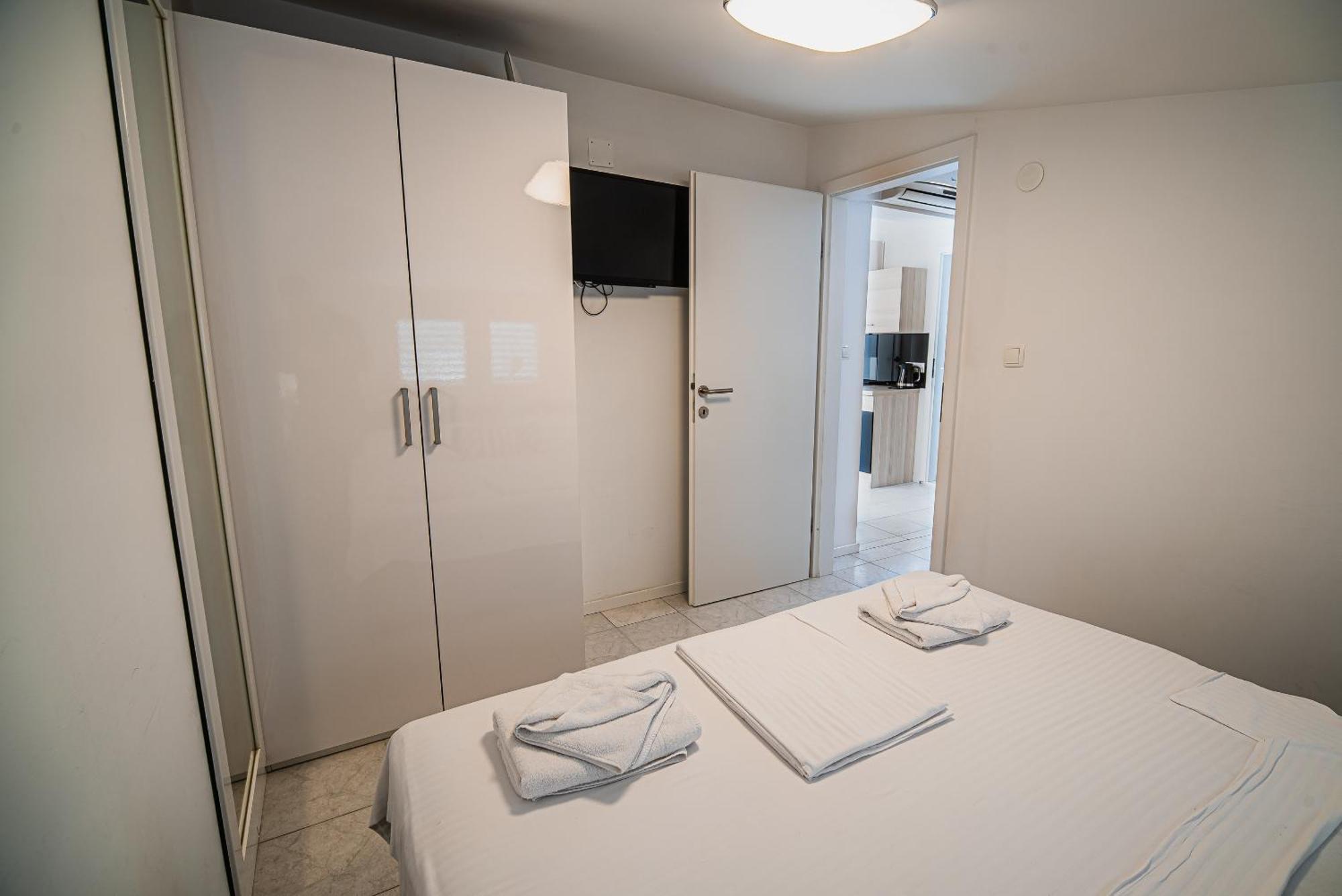 וודיצה Downtown Park Apartments With Balcony חדר תמונה