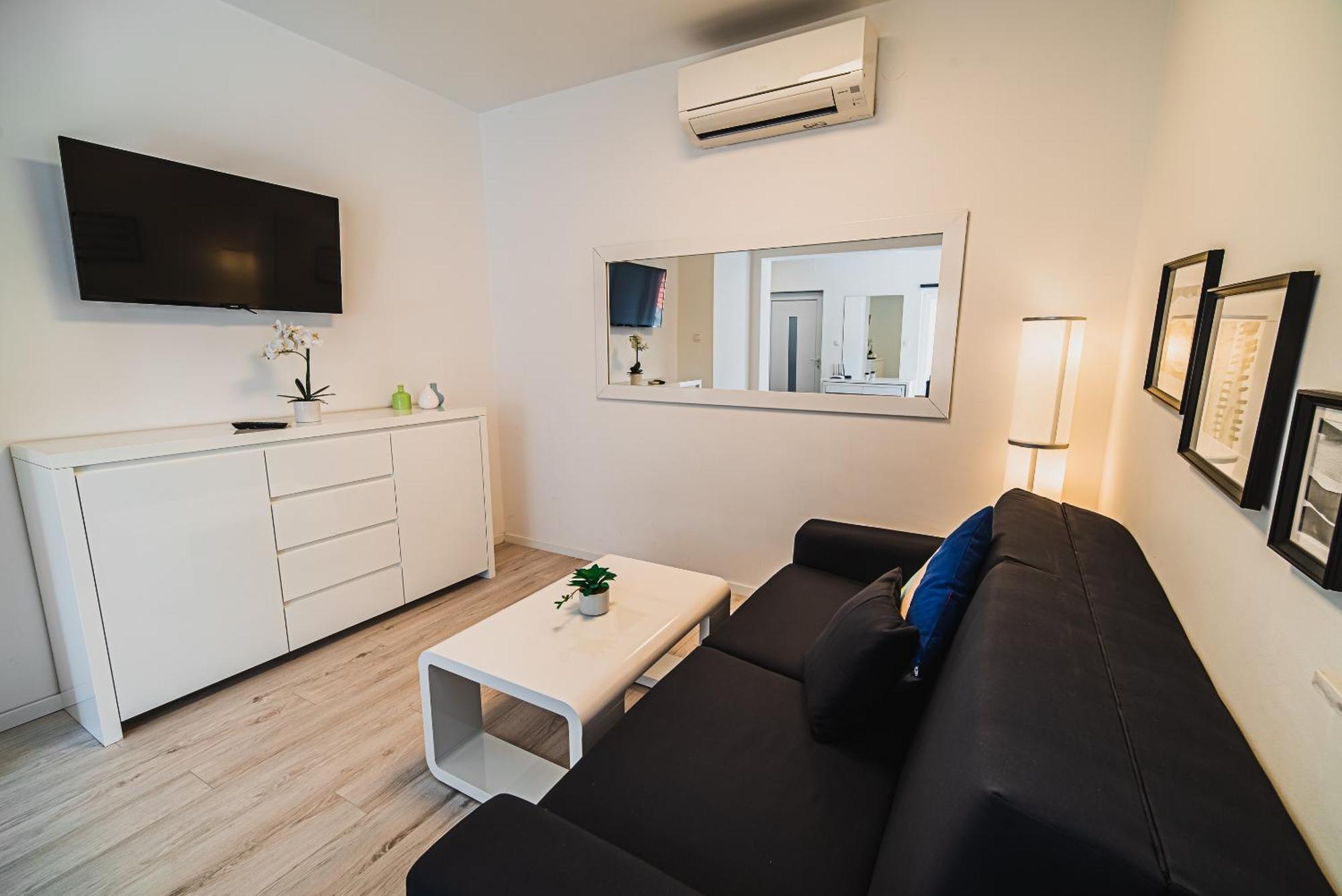 וודיצה Downtown Park Apartments With Balcony חדר תמונה
