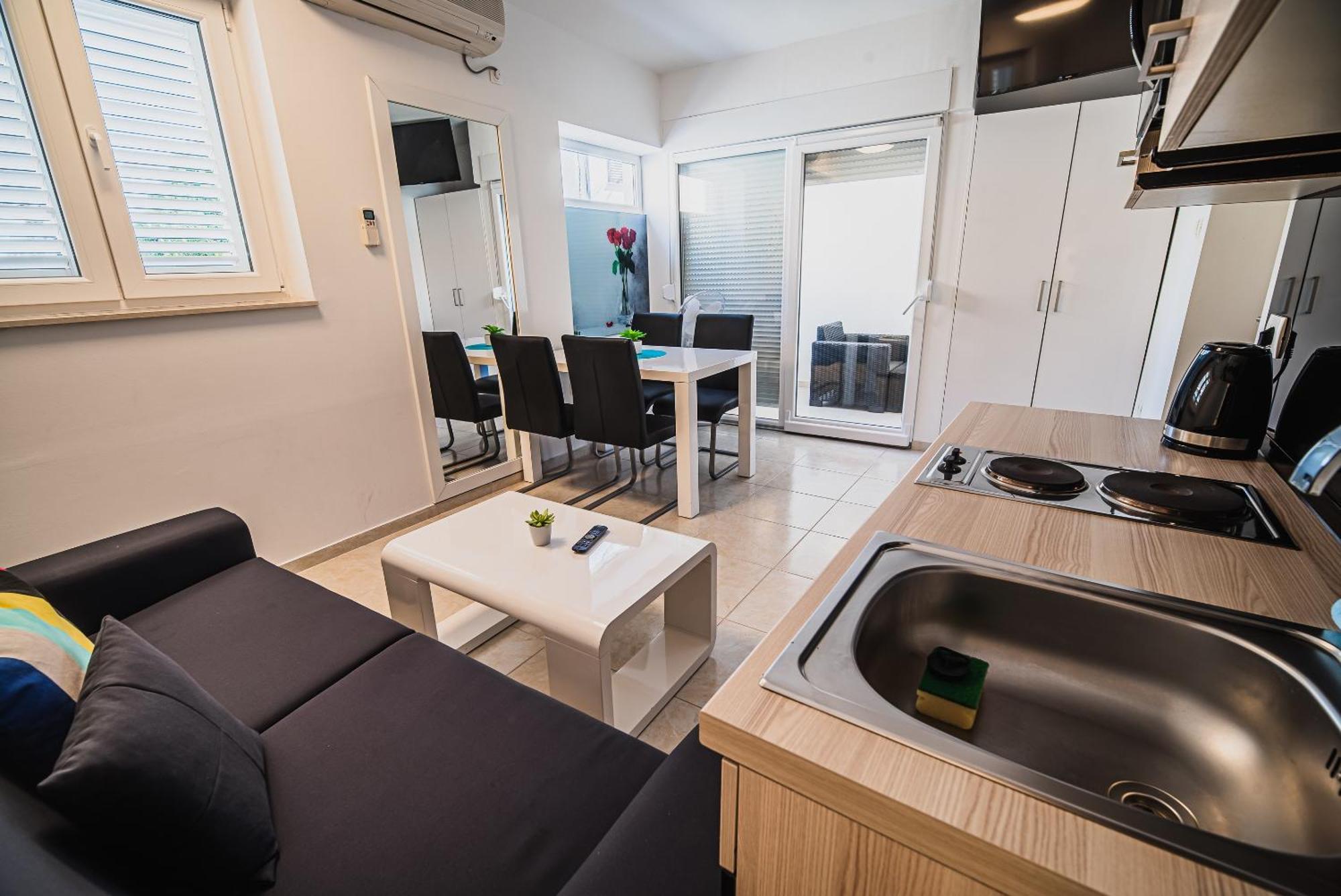 וודיצה Downtown Park Apartments With Balcony חדר תמונה