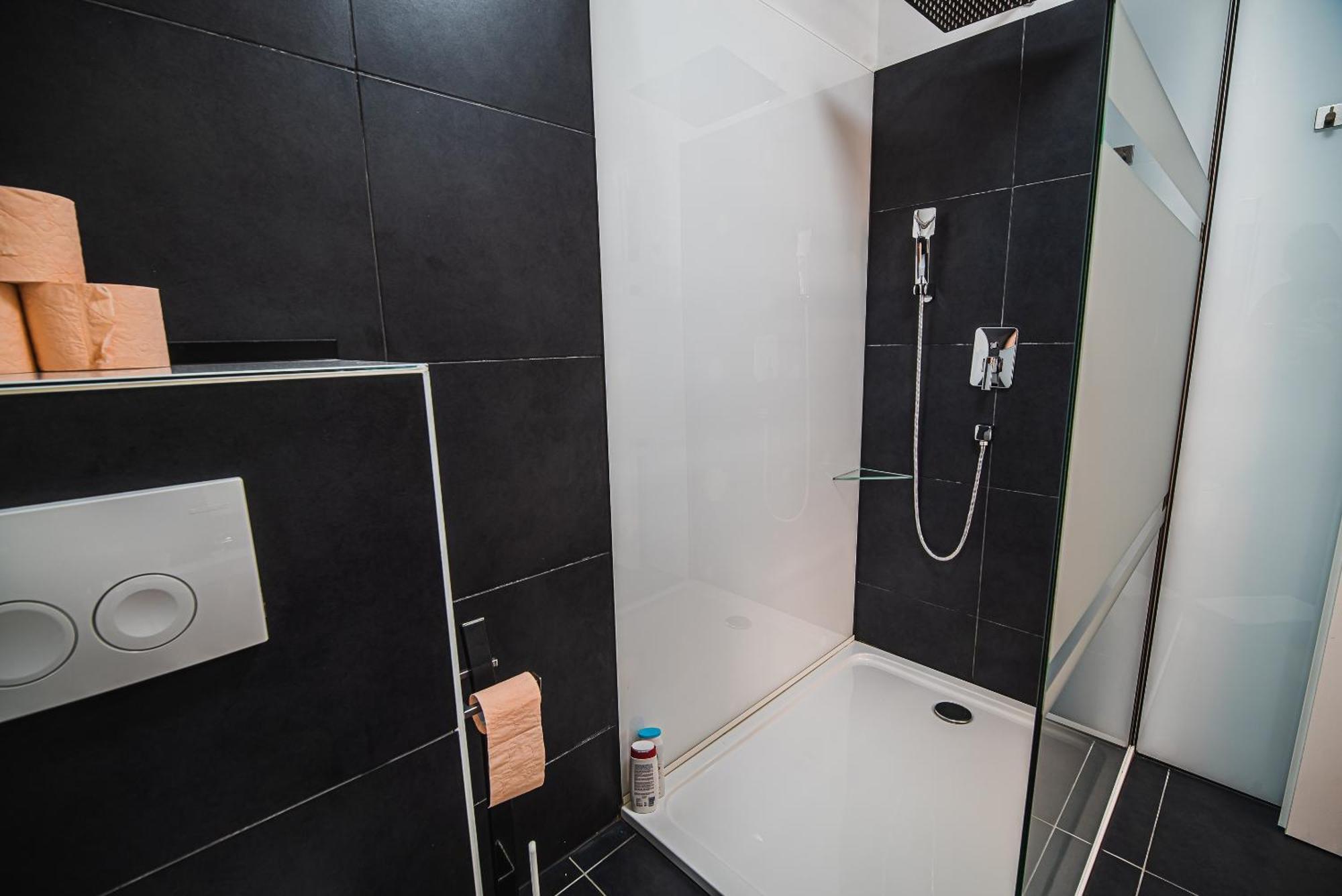 וודיצה Downtown Park Apartments With Balcony חדר תמונה