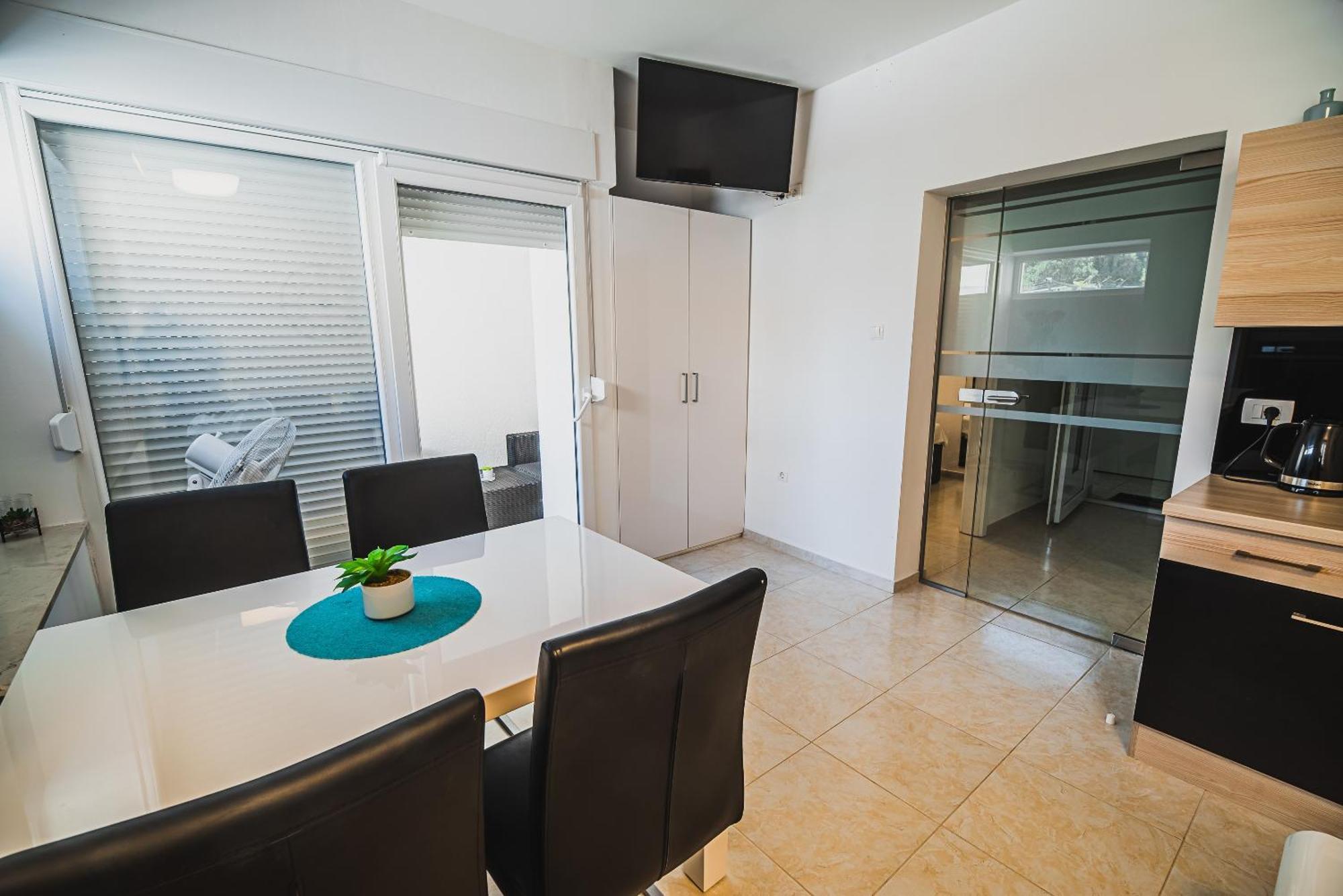 וודיצה Downtown Park Apartments With Balcony חדר תמונה