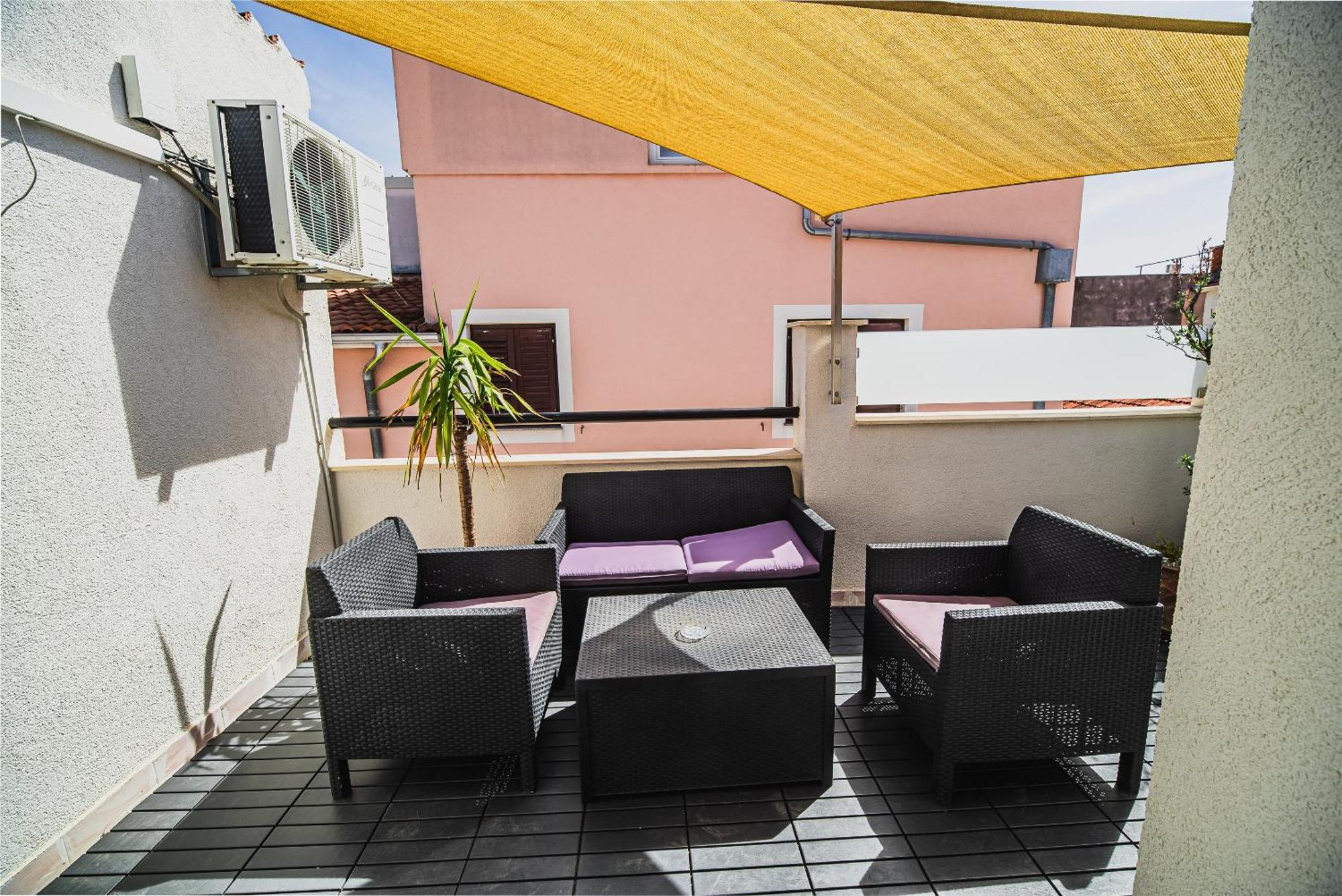 וודיצה Downtown Park Apartments With Balcony חדר תמונה